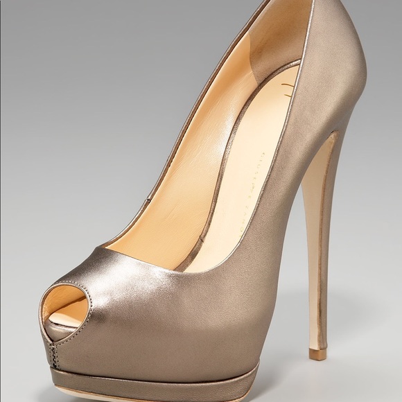 matt gold heels